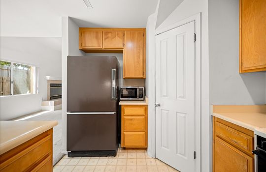 17-Kitchen