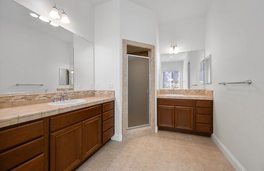 20-Primary Bedroom En Suite