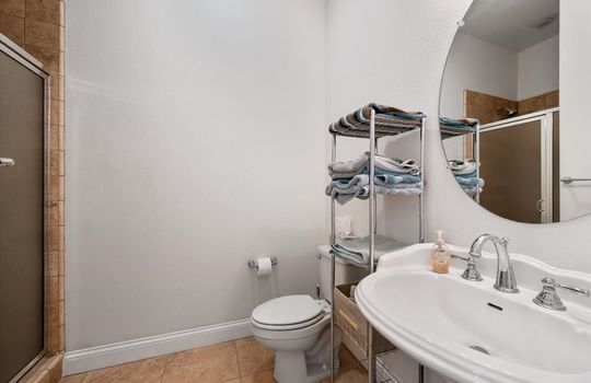 28-Bathroom