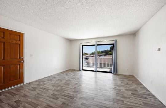 07-Living Room