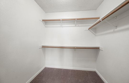 21-Primary Closet
