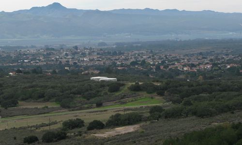 What are the average home prices in Vandenberg Village?
