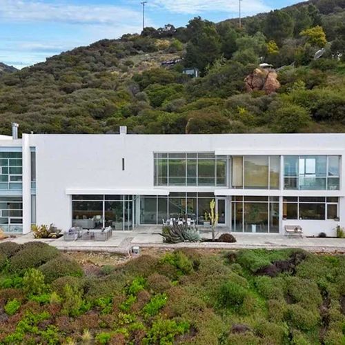 Can You Find Homes for Sale With Ocean Views in Vandenberg Village?