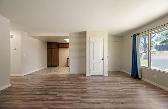 10-Living Room