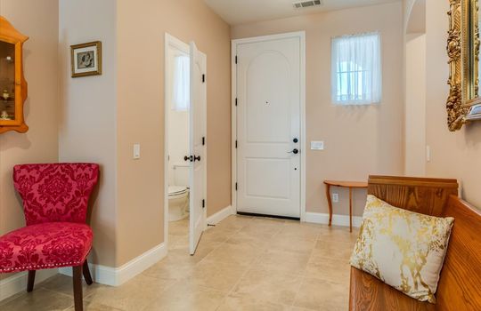 1172 Hastings Ct - Entry 02