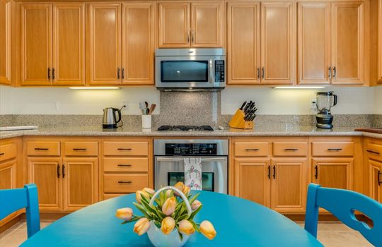 1172 Hastings Ct - Kitchen 03