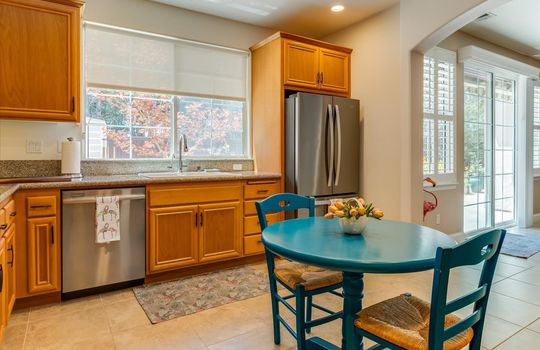 1172 Hastings Ct - Kitchen 04
