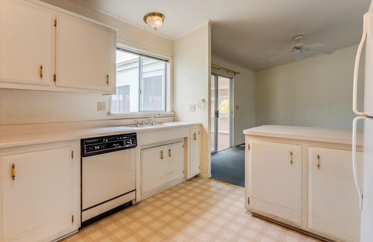 13-926-Vista-Del-Rio-Kitchen-3