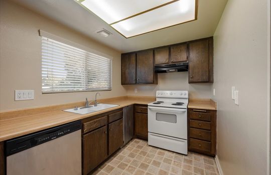 13-Kitchen