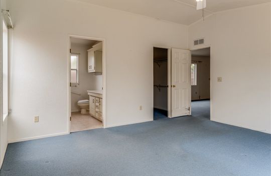 30-926-Vista-Del-Rio-Primary-Bedroom-to-Bath