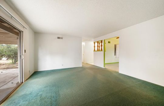 09-Living Room