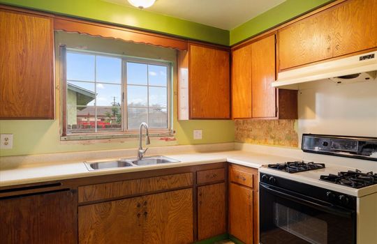 12-Kitchen