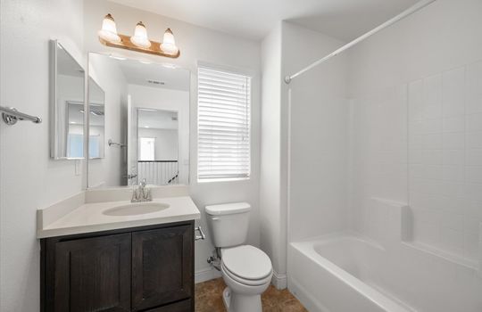 25-Bathroom