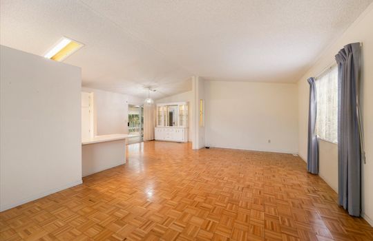 06-Living Room