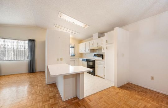 11-Kitchen