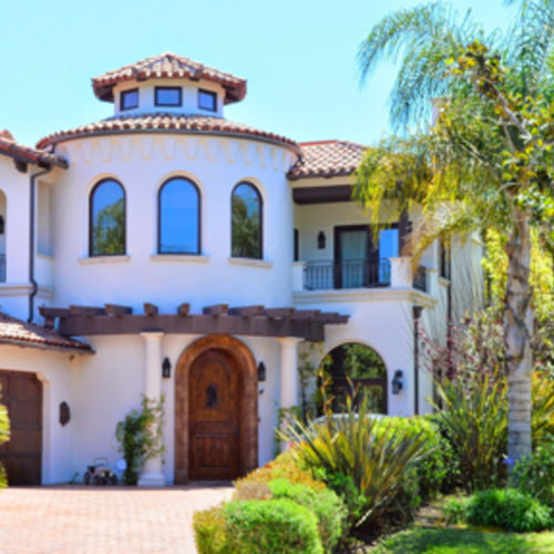 Services for home staging before selling in Santa Barbara