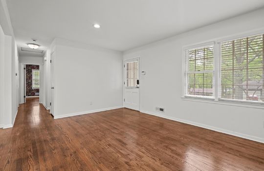 06-108 E 109th Terrace