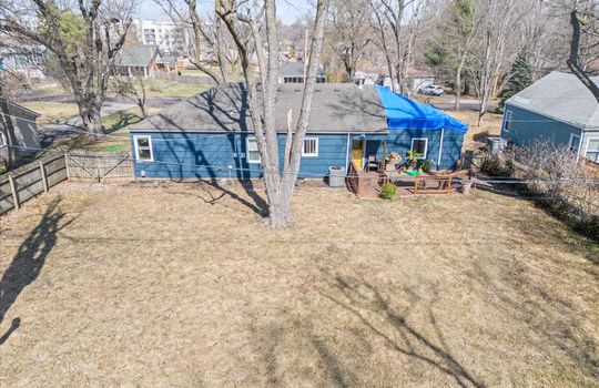 11-6901 W 82nd St-11