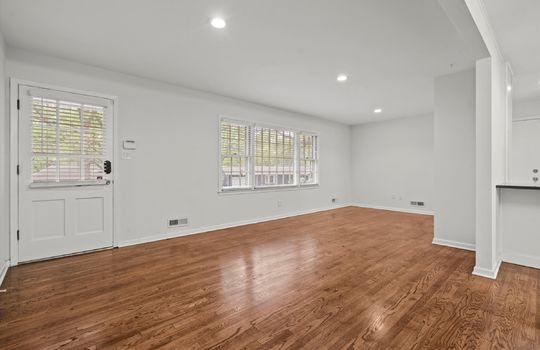 12-108 E 109th Terrace