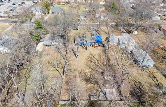 12-6901 W 82nd St-12