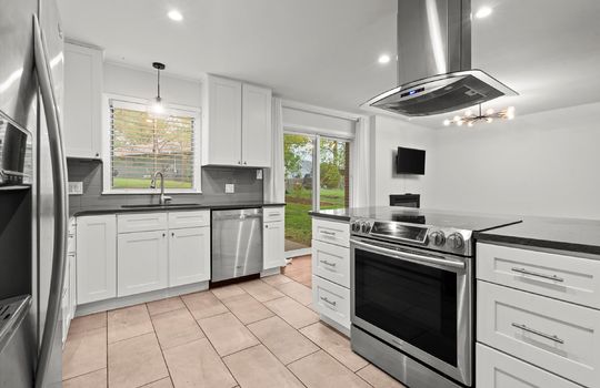 15-108 E 109th Terrace