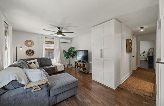 05-236 W Park St-4