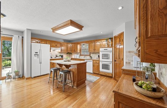 07-2915 S Victoria Ln Dr-30
