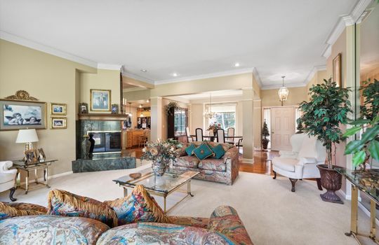 08-4700 W 112th Terrace