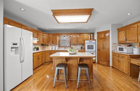 09-2915 S Victoria Ln Dr-28