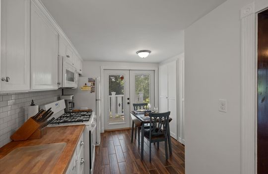 11-9101 Holmes Rd-5
