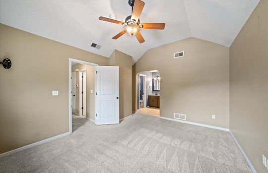 15-2133 S Stagecoach Dr-14