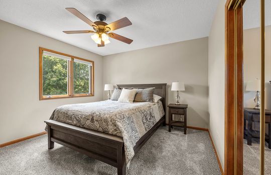 22-2915 S Victoria Ln Dr-15