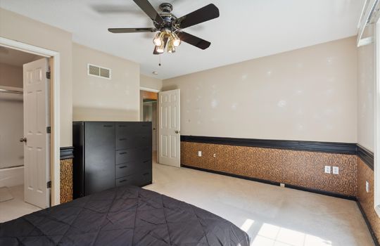 22-4700 W 112th Terrace
