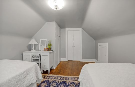 23-9101 Holmes Rd-19