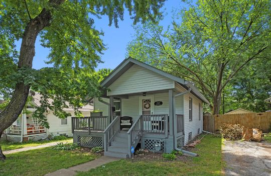 02-707 W 75th Terrace