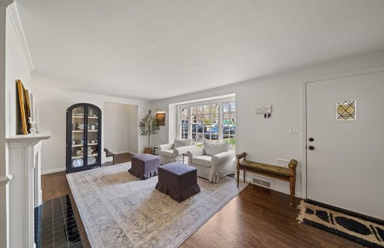 05-2705 W 73rd St-2
