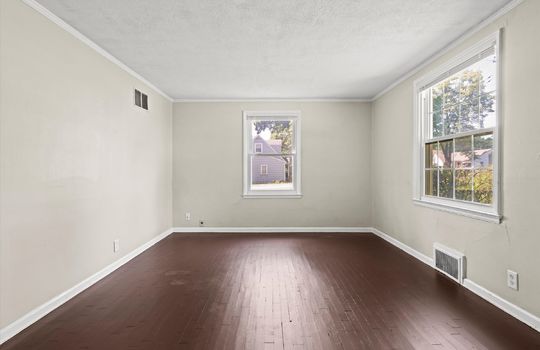 05-7845 Madison Ave