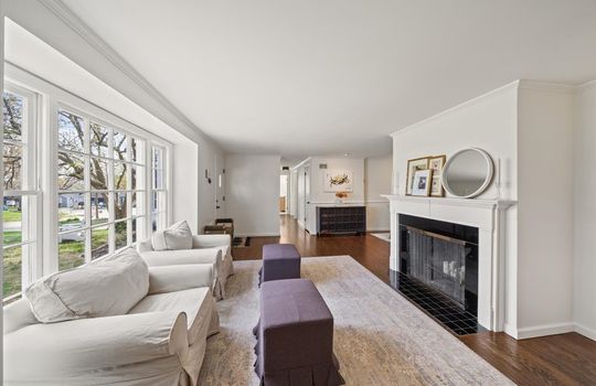 07-2705 W 73rd St-4