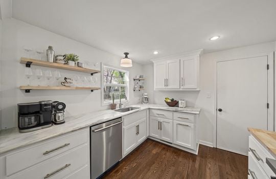 11-2705 W 73rd St-8