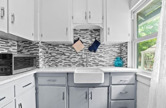 13-707 W 75th Terrace