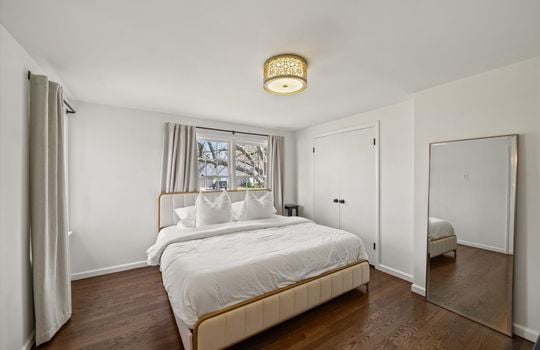 15-2705 W 73rd St-12