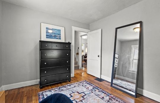18-707 W 75th Terrace