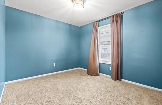 21-1002 W Howard Pl