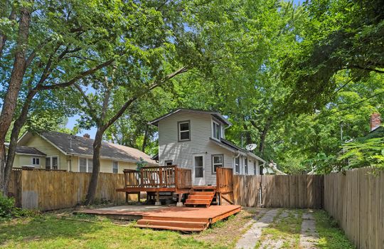 25-707 W 75th Terrace