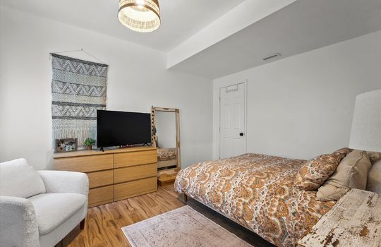 33-24328 W 58th Terrace