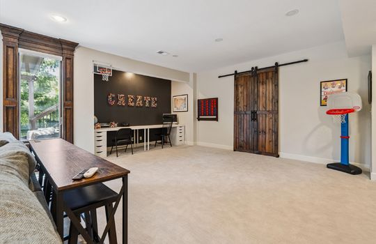 44-10819 W 143rd Terrace