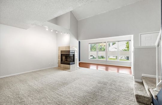 04-8753 W 106th Terrace-23