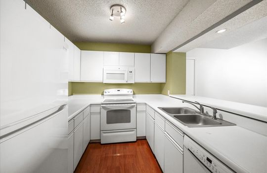 10-8753 W 106th Terrace-22