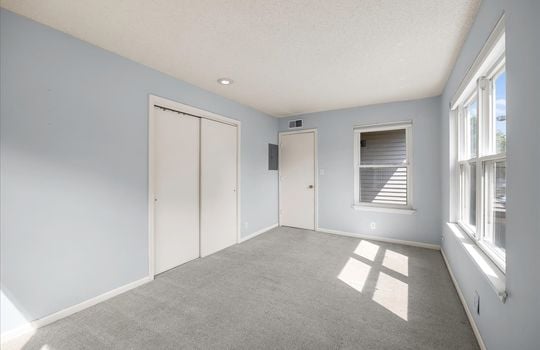 15-8753 W 106th Terrace-16