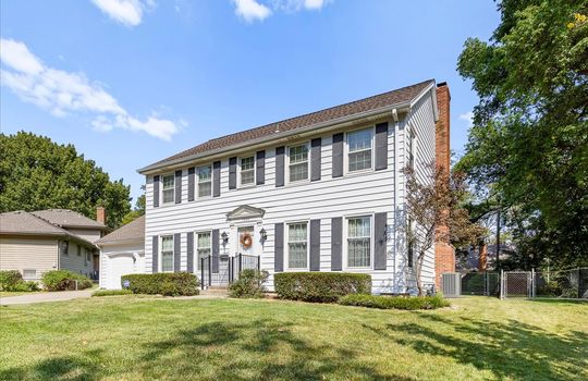 02-7205 Woodward St-02